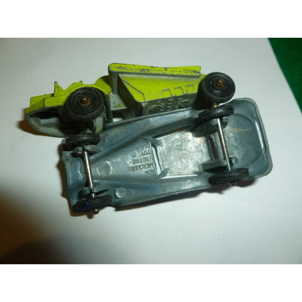 Vintage TootsieToy Diecast Lot Mercedes Earth Mover Tanker Truck Chicago USA